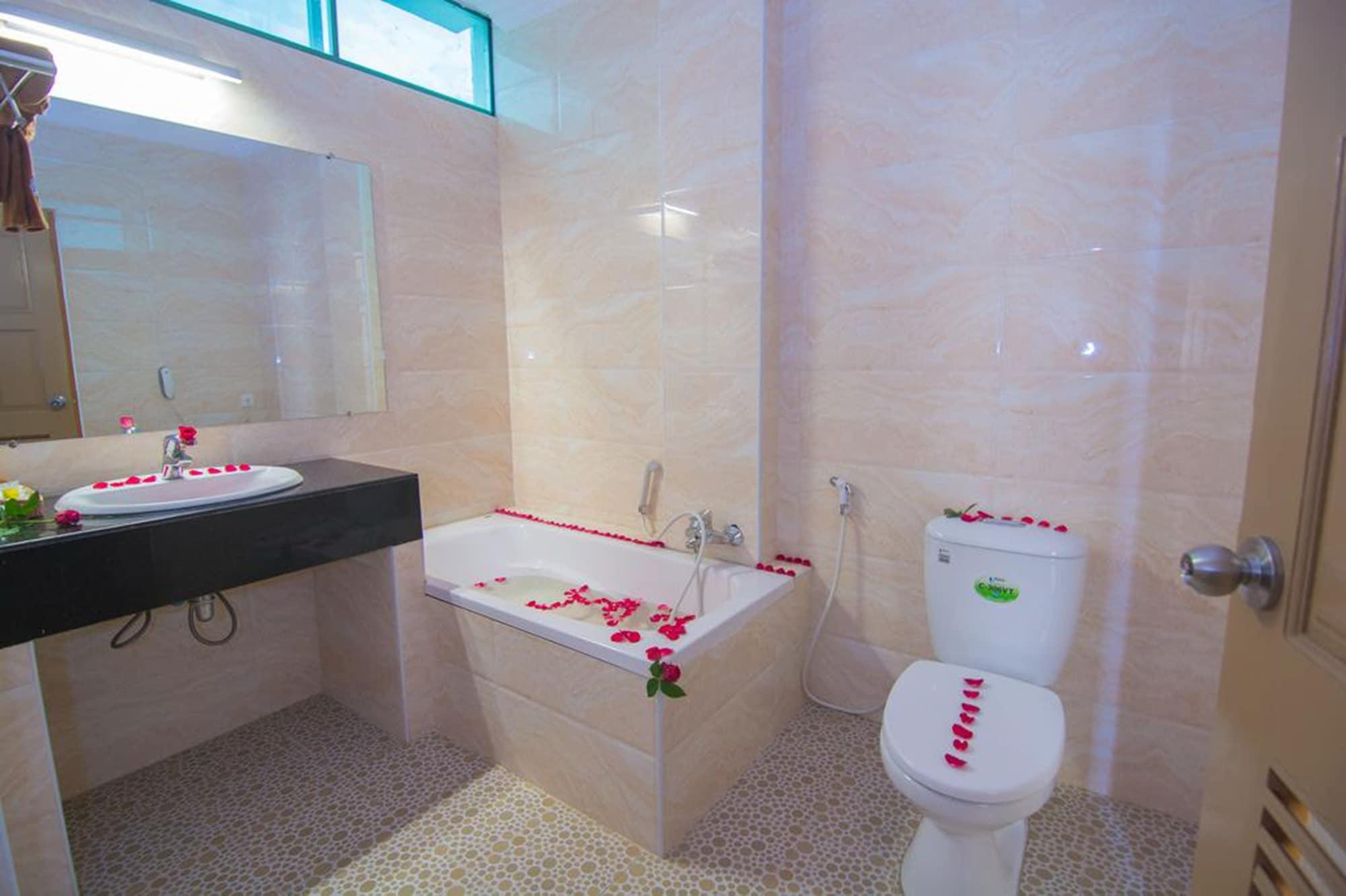 Royal Inlay Hotel Nyaung Shwe Kültér fotó