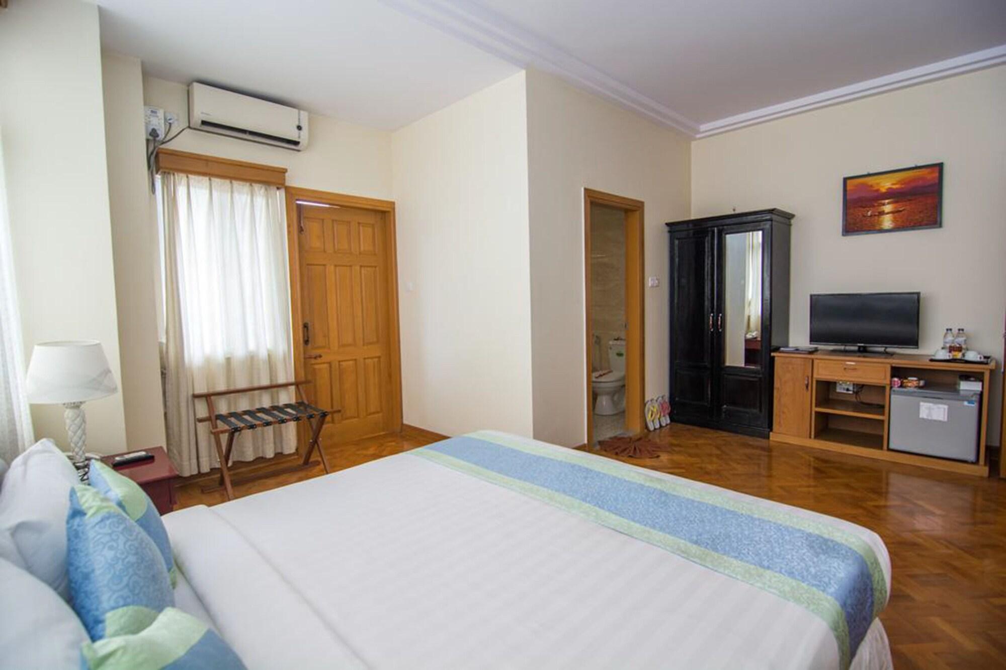 Royal Inlay Hotel Nyaung Shwe Kültér fotó