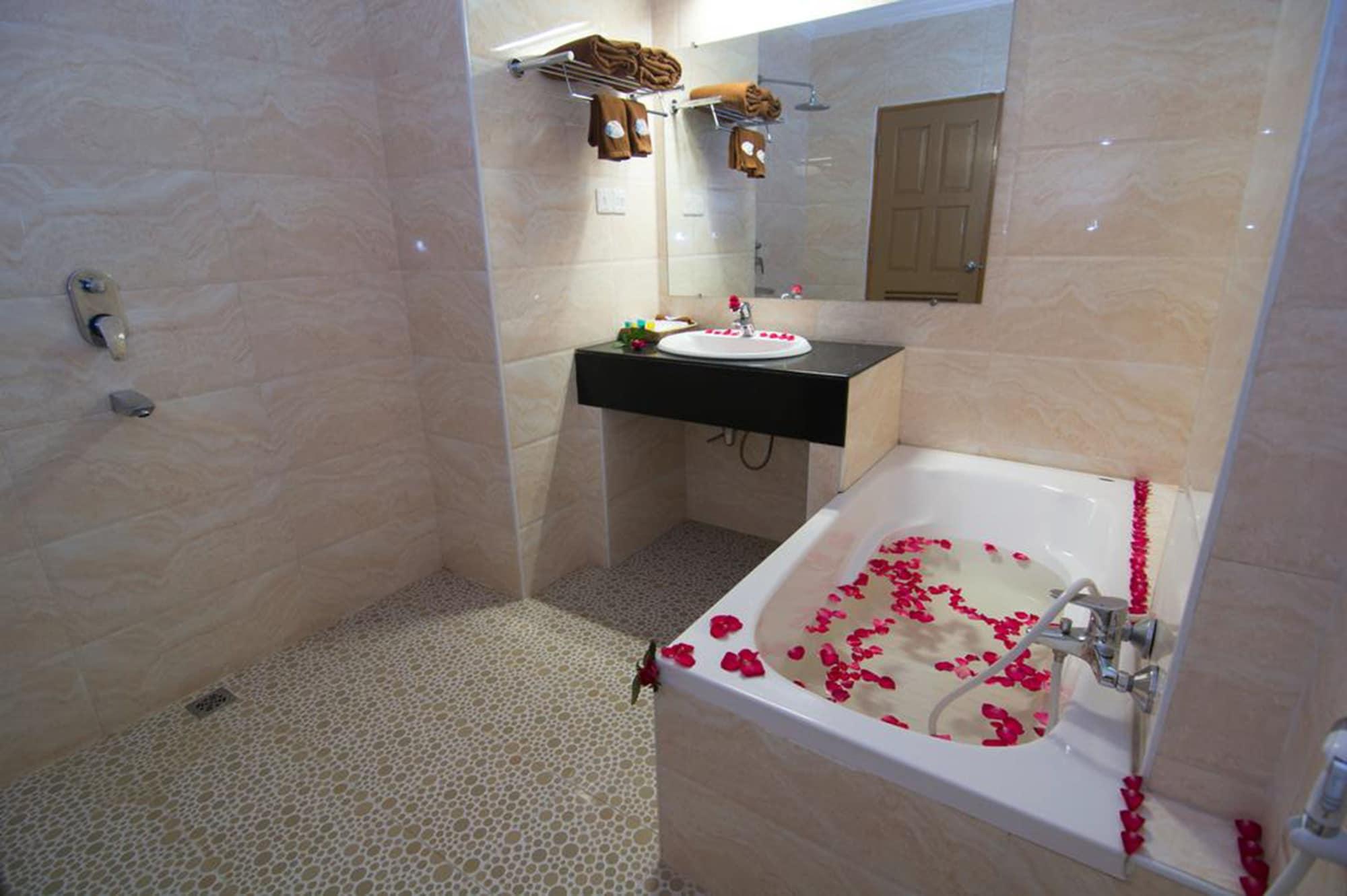 Royal Inlay Hotel Nyaung Shwe Kültér fotó