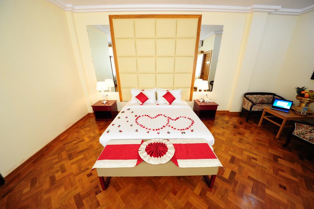 Royal Inlay Hotel Nyaung Shwe Kültér fotó
